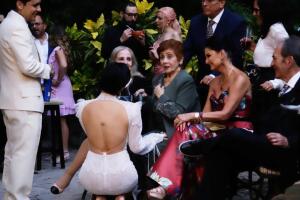 Ángela Nodal en emotivo momento junto a su abuela materna