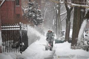 Winter Storm Brings Over 6 Inches Of Snow To Chicago