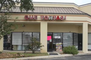 San Antonio Las Que Tortas Ana María Montano Grimaldo cierre restaurante negocios latinos ICE inmigración Texas