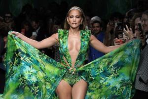 Versace - Runway - Milan Fashion Week Spring/Summer 2020
