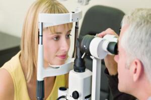 Cómo proteger los ojos_visitar oftalmologo.jpg