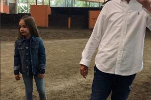 Luz Elena González e hijo