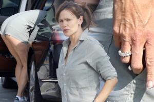 Ben Affleck y Jennifer Garner: la ex del actor sufre desliz con su 'outfit' y levanta sospechas de compromiso
