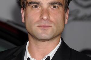 johnny-galecki-cbs-2007.jpg