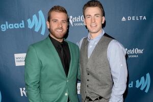 famosos con hermanos homosexuales