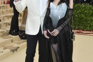 elon_musk_grimes_met_gala.jpg