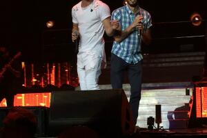 Diego Guirado sube a cantar con Prince Royce
