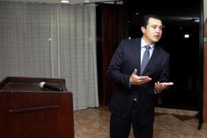 Tony Hernandez (Eng)