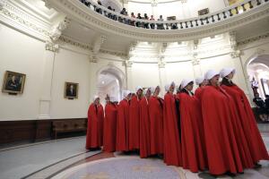 salud obamacare protestas mujeres rojo