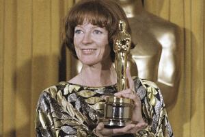 Obit Maggie Smith