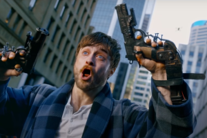 guns-akimb-pelicula-daniel-radcliffe.png