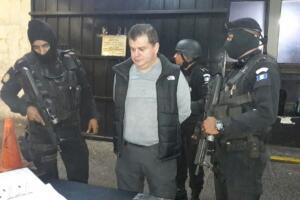 El Rojo - El Periodico.jpg