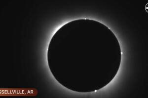 Eclipse total de sol sobre Russellville, Arkansas