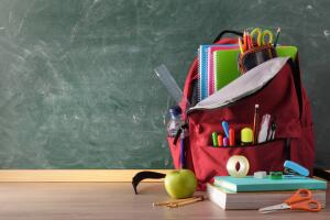 Mochilas y útiles escolares gratis en la ciudad de Nueva York para el regreso a clases.