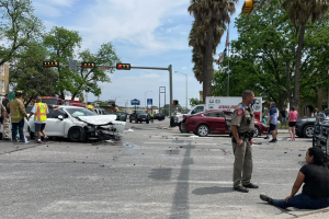 Uvalde-choque-carros-inmigrantes