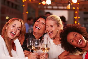Saiba como manter a forma sem ter que abandonar completamente o happy hour