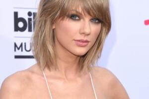 TaylorSwift