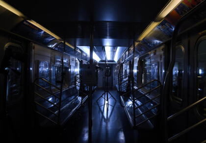 Por su parte, el presidente de la MTA, Pat Foye, indicó que la tecnología ultravioleta ha demostrado ser extremadamente efectiva y presuntamente tras su aplicación es cien porciento segura para los humanos.