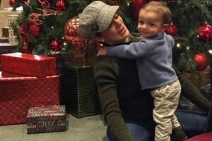 Silvia Navarro y su hijo