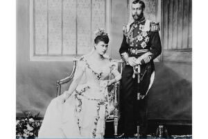 Línea del tiempo de vestidos de novia usados por la familia real británica