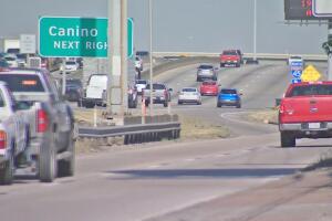 Mujer da a luz en autopista de Houston