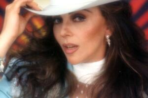 Verónica Castro, triste por no ver a sus nietos