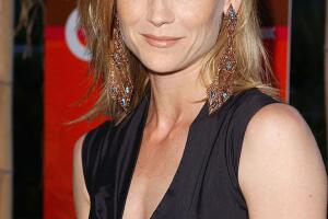 kelly-rowan.jpg