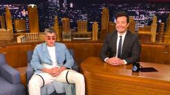 Bad Bunny rinde tributo a Puerto Rico y critica a Trump en su debut en el show de Fallon 