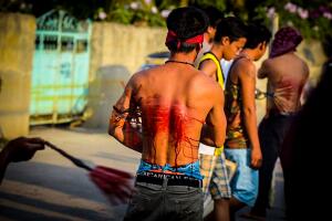 Así se vive la Semana Santa en Filipinas