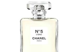 chanel-no-5-0717-1400x1400.jpg