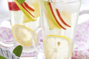 Como-hacer-sangria-blanca-1.jpg