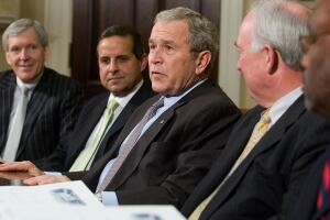 Manny Diaz con US President George W. Bush
