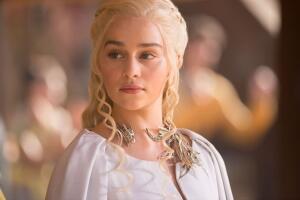 emilia_clarke_game_of_thrones_1.jpg