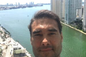 Eduardo Yáñez 