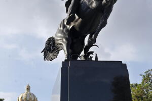 Estatua Marti