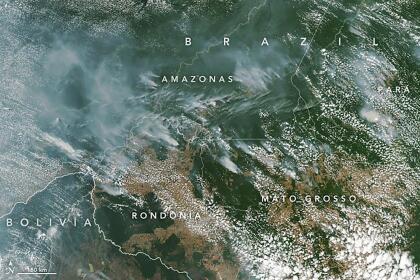 Los estados más afectados este año en Brasil son Mato Grosso, Pará y Amazonas, todos en la región amazónica. En la fotografÃa, algunos de los fuegos dispersos por la AmazonÃa el 13 de agosto de 2019.