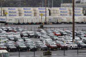 Carros en el puerto de Tacoma, estado de Washington.