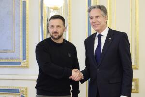 Volodymyr Zelenskyy y Antony Blinken