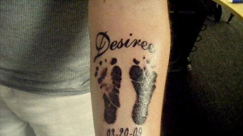 Tatuajes De Huellas De Bebes Entretenimiento Cultura Pop Univision Tatuajes De Huellas De Bebes Entretenimiento Cultura Pop Univision