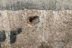 Bullet hole in Matagalpa.jpeg