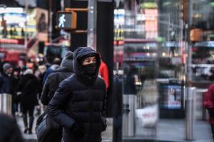 New Yorkers Feel The Chill As Arctic Blast Descends Upon Big Apple
