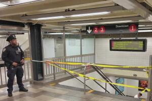 Hallan a una bebé recién nacida abandonada en la estación Penn de Manhattan.