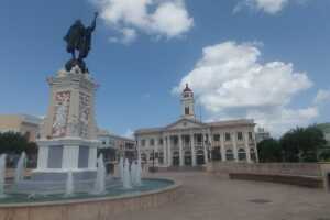 Plaza de Mayagüez.jpeg