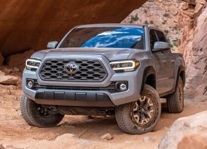 <h3 class="cms-H3-H3"><b>Si compras un modelo 2020</b></h3><br>
<br>
<b>Precio inicial:</b> $26,050
<br>
<b>Costo real de propiedad después de 5 años:</b> $47,382
<br>
<b>Depreciación después de 15 años:</b> $22,870
<br>
<b>Valor del vehículo en 2035:</b> $3,180