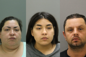 Clarisa Figueroa, Desiree Figueroa y Piotr Bobak.