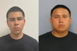 Los exagentes Damian Villegas y Damien Trevino fueron arrestados por la Policía de San Antonio y posteriormente dejaron sus puestos en la Oficina del Sheriff del Condado de Bexar.