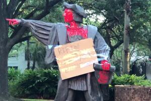 Estatua vandalizada5.jpg