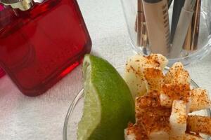 Shakira mostró un vaso lleno de jicama tras su llegada a México.