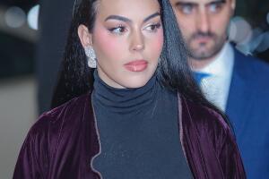 Georgina Rodríguez look Arabia Saudita (2).jpg