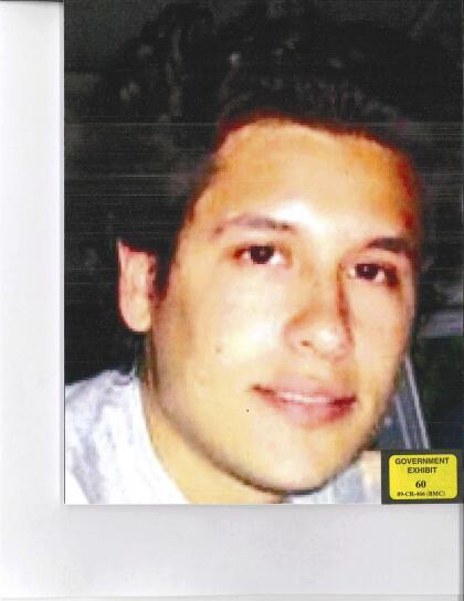 'Alfredillo', a quien también apodan 'JAGS' (por las iniciales de su nombre), ha sido mencionado en una acusación federal que en 2009 se interpuso en una corte de Chicago, en el estado de Illinois. Su padre y 'El Mayo' encabezan ese caso. Los fiscales federales alegan que entre 2005 y 2014, ellos y otros seis implicados enviaron múltiples cargamentos de droga desde Sudamérica hacia EEUU.